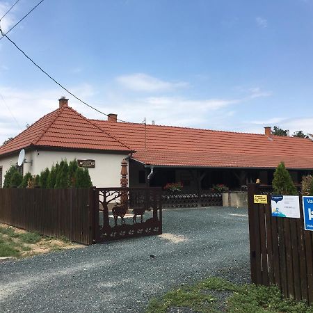 Vadaszhaz 호텔 에기하자스라독 외부 사진